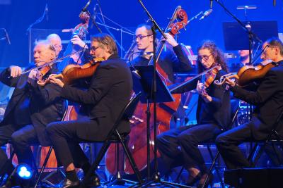Renaud Capuçon et l’Orchestre national de Cannes - Agrandir l'image 3 sur 88, fenêtre modale