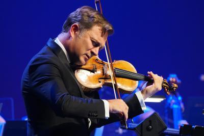 Renaud Capuçon et l’Orchestre national de Cannes - Agrandir l'image 6 sur 88, fenêtre modale