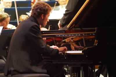 Finale du concert international de piano French Riviera Masters - Agrandir l'image 31 sur 88, fenêtre modale