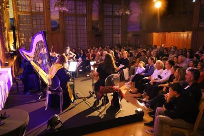 Les Cordes Fantastiques - A bord de Poudlard Express - Agrandir l'image 36 sur 88, fenêtre modale