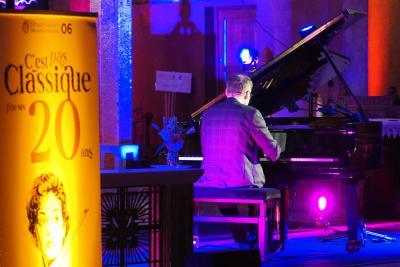 Jean-François Zygel - Agrandir l'image 62 sur 88, fenêtre modale