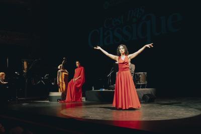 Ariana Vafadari - Agrandir l'image 66 sur 88, fenêtre modale