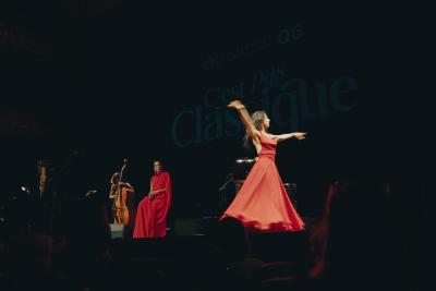 Ariana Vafadari - Agrandir l'image 67 sur 88, fenêtre modale