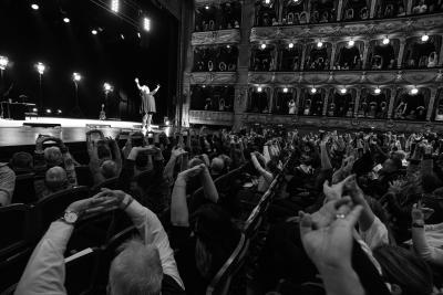 Marianne James - Agrandir l'image 3 sur 4, fenêtre modale