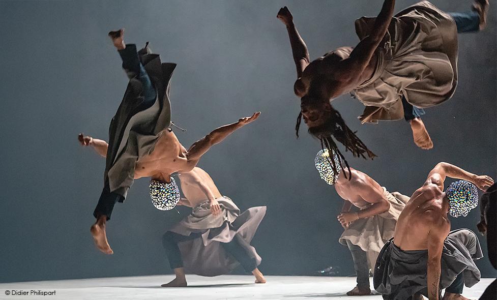 Les nuits barbares - Agrandir l'image, fenêtre modale